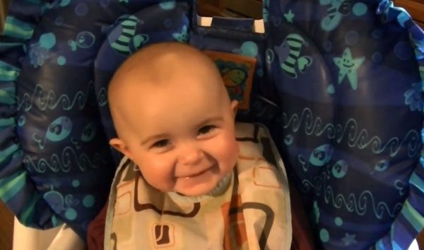 Baby Has Priceless Reaction When Mom Sings