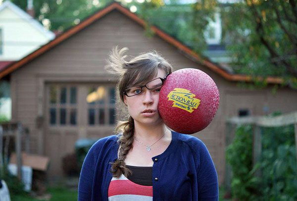 Photographer’s Hilarious ‘Headshots’ Have Made Millions Of People Smile