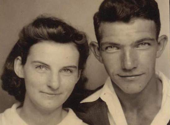 They Held Hands At Breakfast Every Morning For 70 Years. And They Passed Away Just Hours Apart.