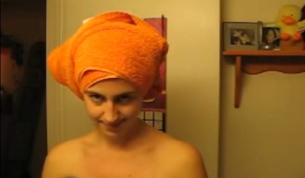 Woman Shares Video Of Her Cat’s Hilarious Nightly Routine