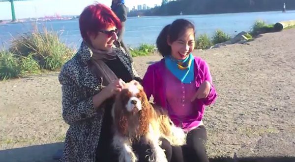 darwin meets a friend at the beach