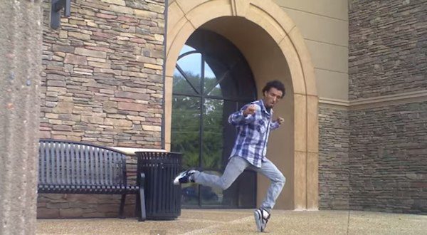 Marquese Scott dubstepping