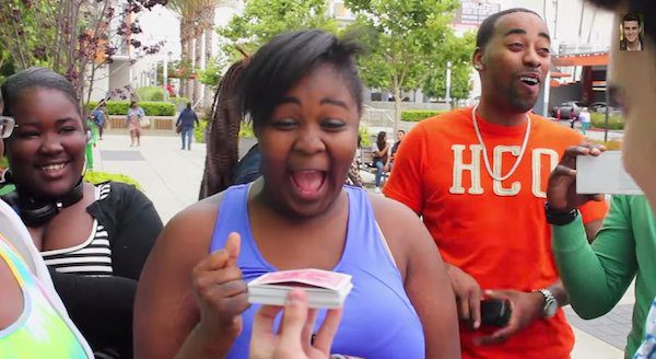 Street Magician Approaches Total Strangers And Blows Their Minds With His Tricks