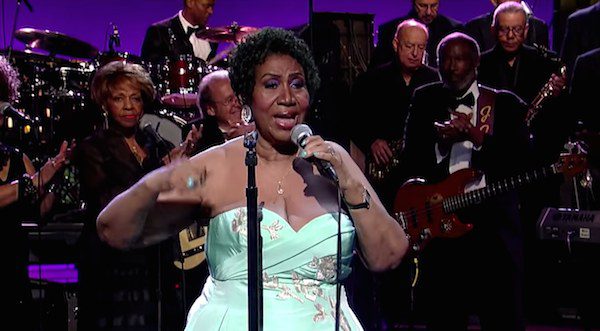 Aretha Franklin Sings Adele’s ‘Rolling In The Deep’ And Her Performance Is Phenomenal!