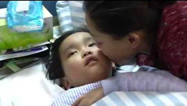 Dying Boy Tells His Seriously Ill Mother To Let Him Die So He Can Save Her Life
