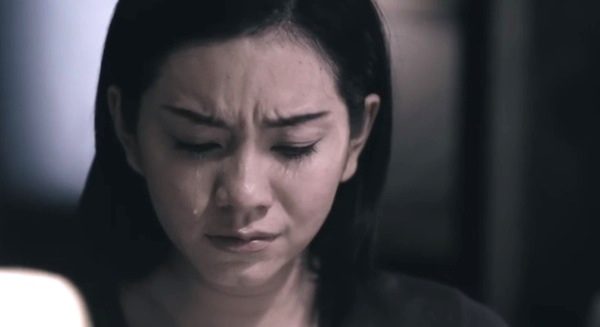 Woman Dedicated To Her Work Has A Secret That Shocks Her Boss When He Finds Out