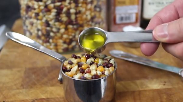 make homemade microwavable popcorn