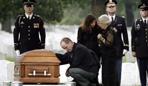 Tribute to fallen soldiers