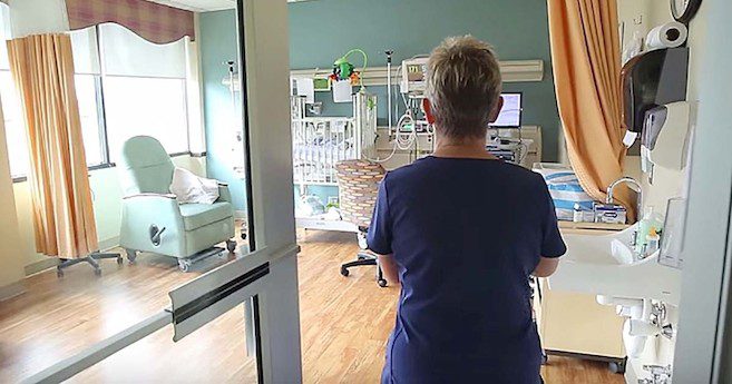 Nurse Who Helped Save Premature Babies Is Thanked By All Of The Families She Helped