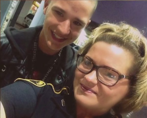 teen helps cop