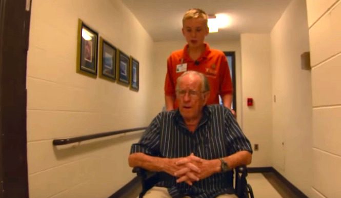 Talkative Teen With Autism Cheers Up Veterans In The Retirement Home
