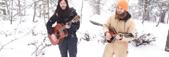 wolves howl along with singers