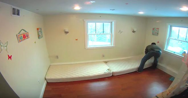 Dad Makes Indoor Treehouse For His Kids’ Bedroom In An Incredible Makeover On A Budget