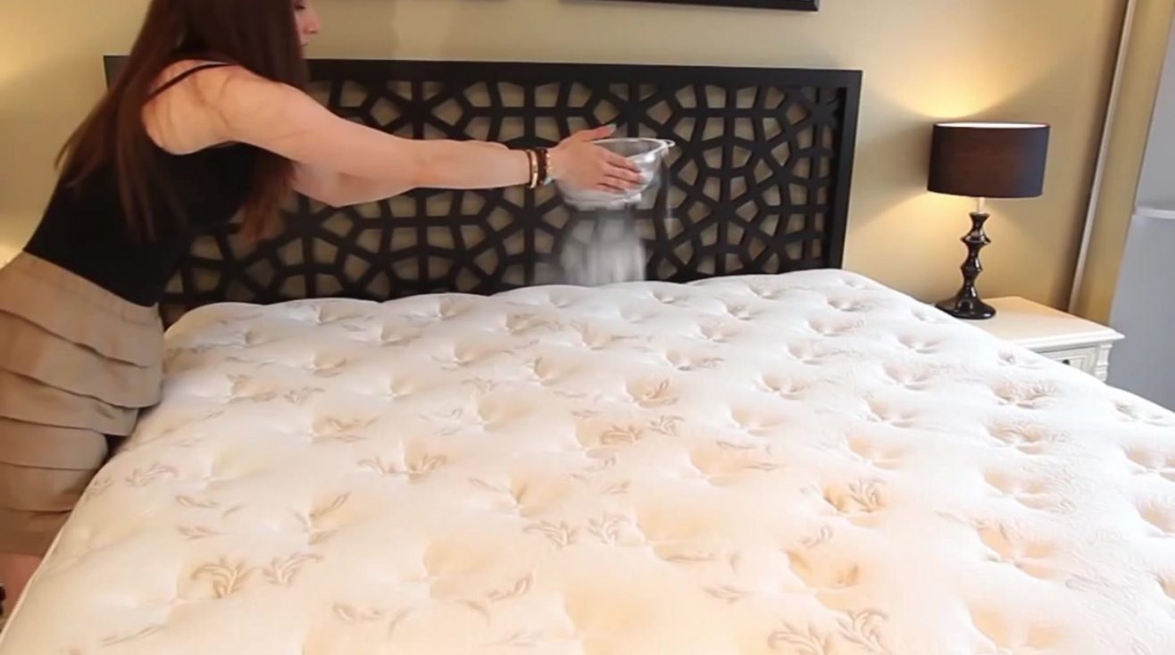 can v8 clean mattress