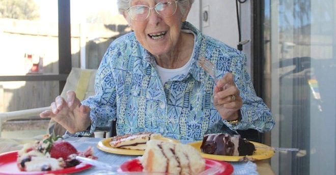 90-Year-Old Refuses Cancer Treatment, Travels The World Instead
