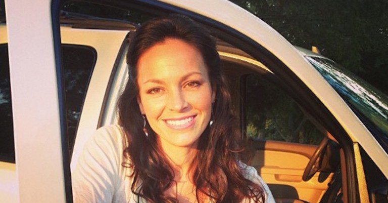 Singer-Songwriter Joey Feek Has Passed Away Peacefully At Age 40