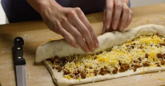 How To Make Tasty Taco Pizza Rolls