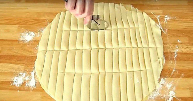 How To Make Delicious Apple Pie Fries