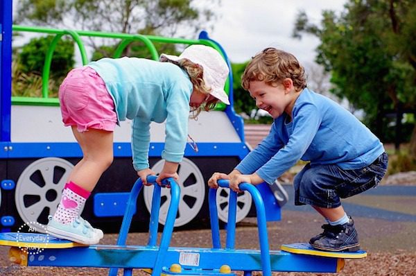 kids-on-seesaw
