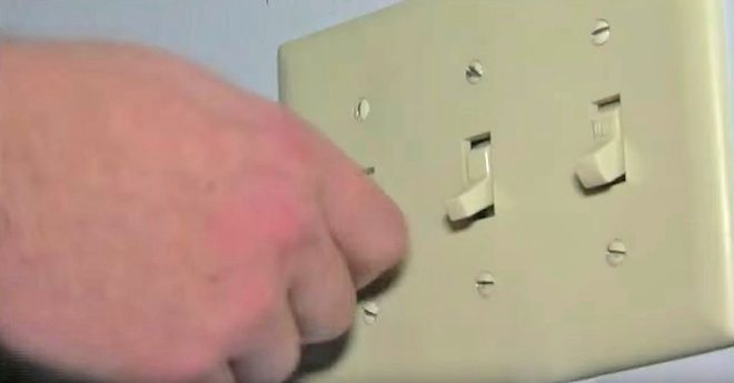 Cop Shows Why Turning Off Bedroom Light Last In Your House Could Be