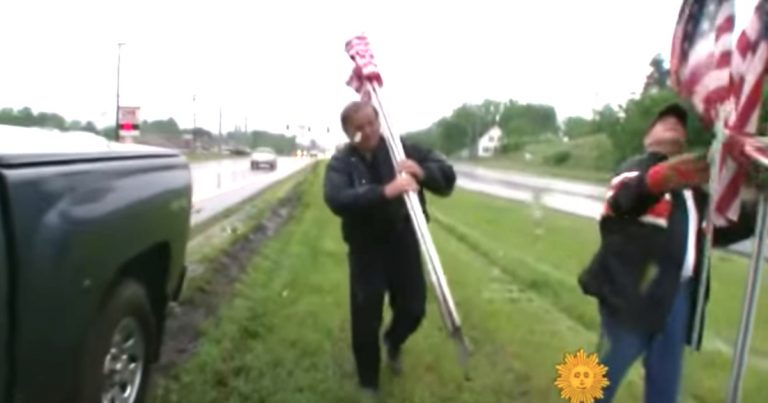 Man Honors Fallen Soldiers By Lining Up Thousands Of Flags