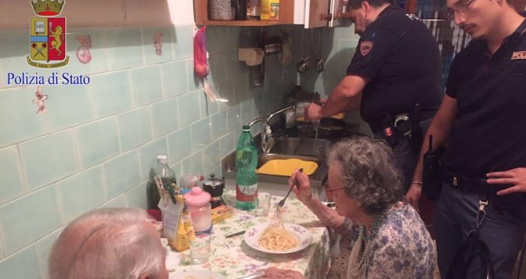 Italian police help elderly couple