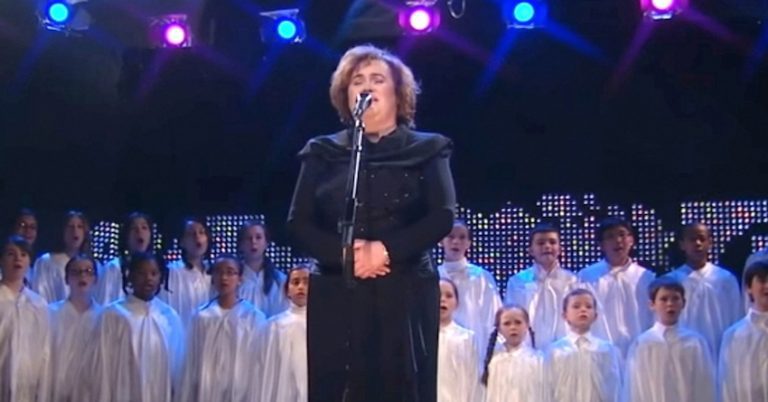 Susan Boyle Leaves The Audience Breathless During Her Live Performance of ‘O Holy Night’
