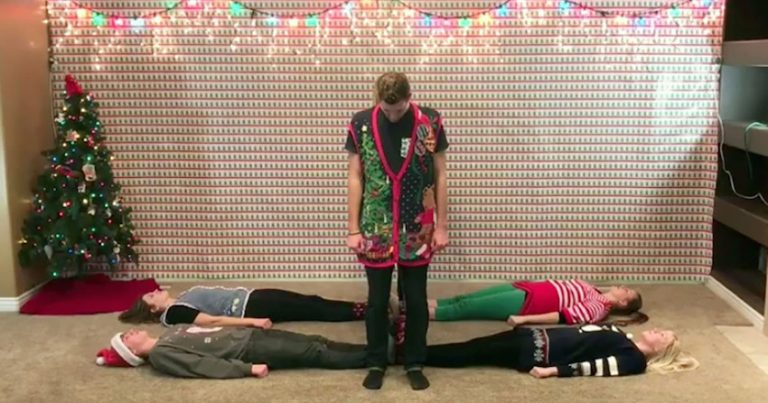 Siblings Dance Up A Storm For Their Awesome ‘Christmas Card’ Tradition