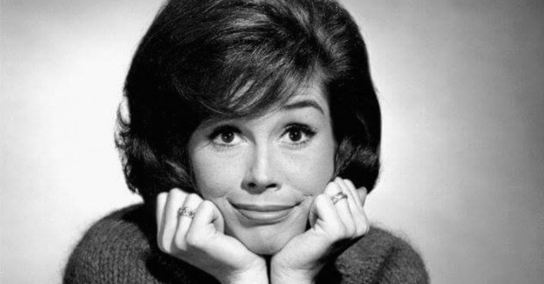 Iconic TV Sitcom Actress Mary Tyler Moore Dies At The Age Of 80