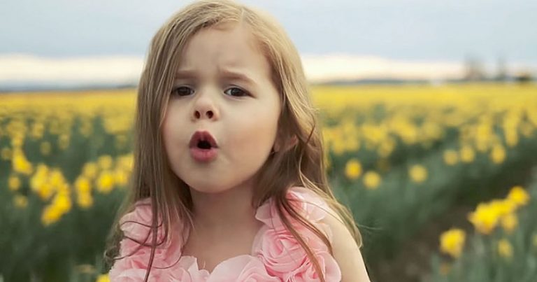 4-Year-Old Claire Ryann Sings Beautiful Hymn To Celebrate Easter