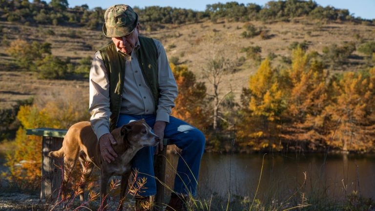 Man Takes 5000 Acres Of Wasteland And Restores It To Its Natural Glory
