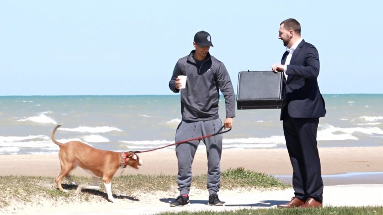 man offers dog owners money