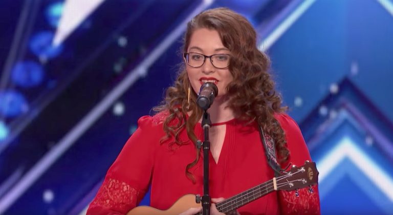 Deaf Singer Leaves Audience In Tears And Earns Simon’s Golden Buzzer On ‘America’s Got Talent’