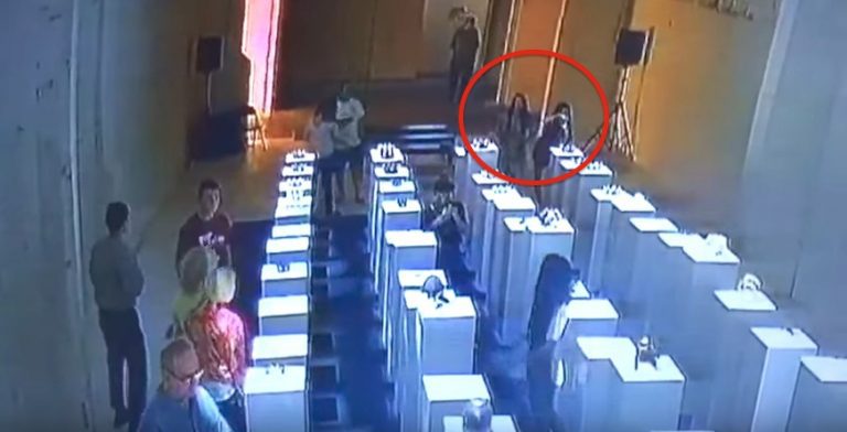Lady Crouches To Take A Photo At A Gallery And Ends Up Destroying $200K Worth Of Art