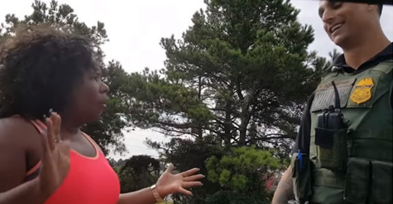 Woman Pulled Over By ‘Hottest Cop’ Can’t Stop Complimenting How Nice He Is
