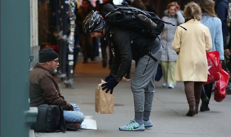 Man ‘Hijacks’ Amazon Prime Now App To Help The Homeless