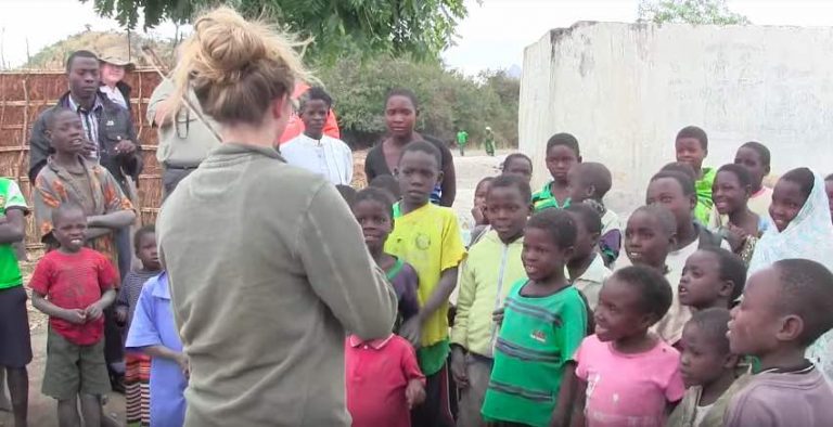 fiddler plays for african children