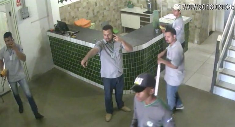 Workers Hilariously Panic When Friendly Pit Bull Shows Up To Play