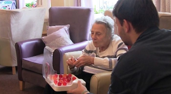 Man Invents ‘Jelly Drops’ To Help His Grandma With Dementia Stay Hydrated