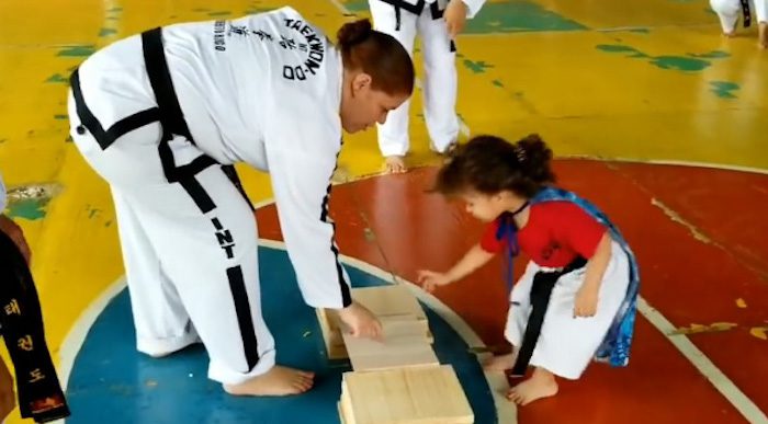 3-Year-Old Adorably Tries To Break Board In Taekwondo Class And Makes Everyone Laugh
