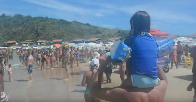 Beachgoers Clap To Reunite Lost Girl with Mother On Brazilian Beach