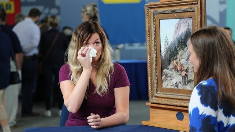 Woman Bursts Into Tears When She Learns The True Value Of Grandma’s $250 Painting