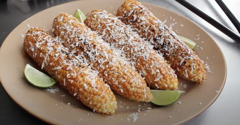 How To Make Mexican Grilled Corn ‘Elote’ With Chili Lime Mayo and Cheese