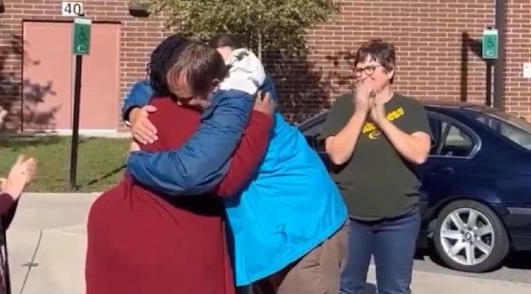 High School Students Give Single Mother Of 6 A ‘Life Changing Gift’
