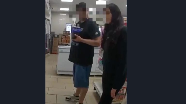 Quick-Thinking 7-Eleven Worker Spots Woman’s Hand Signal for Help